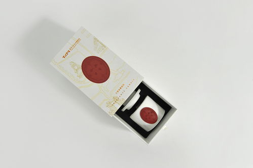 時(shí)光之影 清華藝博日晷香薰蠟燭的文化意蘊(yùn)與美學(xué)創(chuàng)作